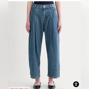 NWT EVERLANE High Rise Pleated Jeans in Mid Indigo 23